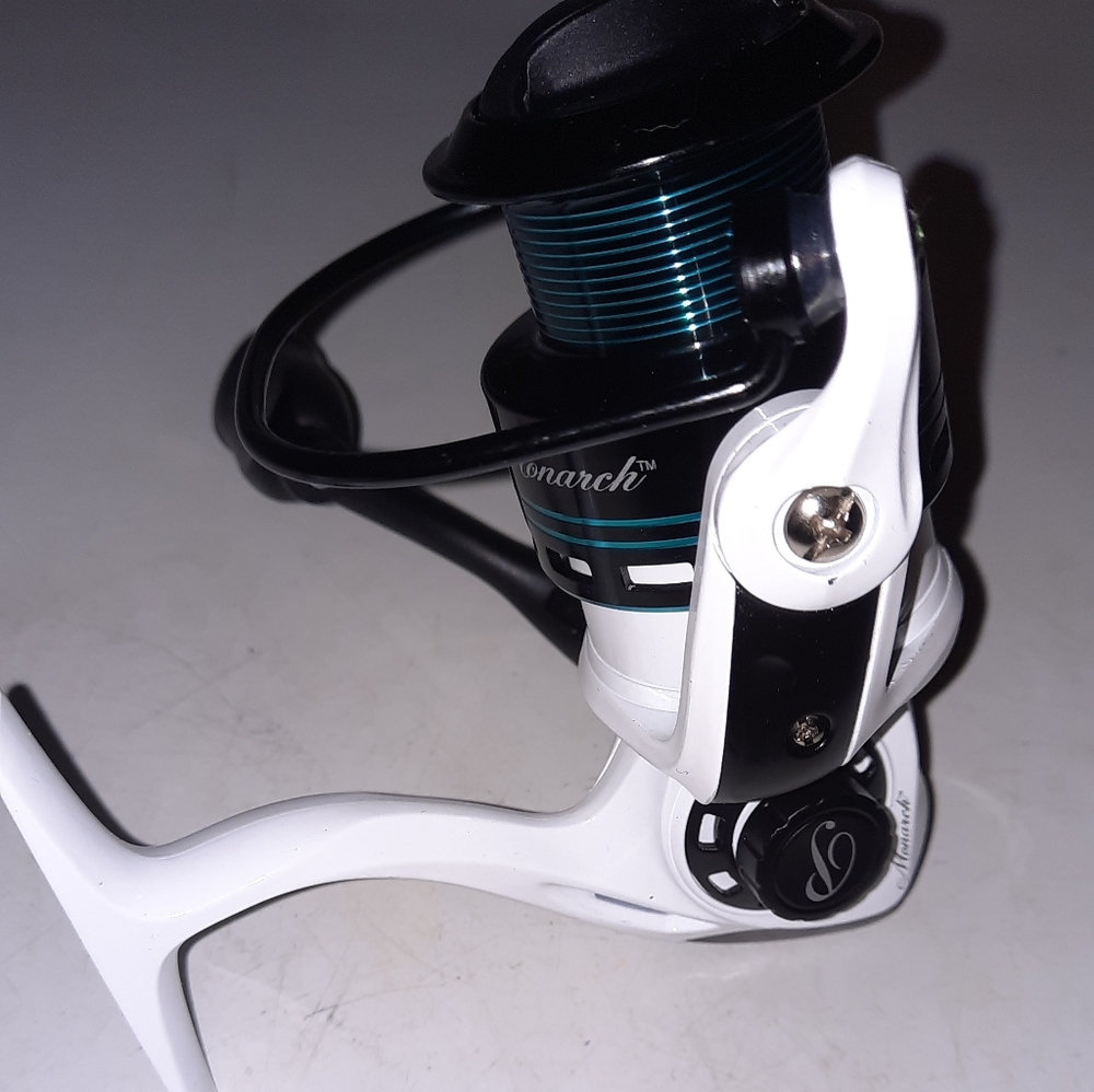 Pflueger Monarch 30 Spinning Reel - New, Never Even H